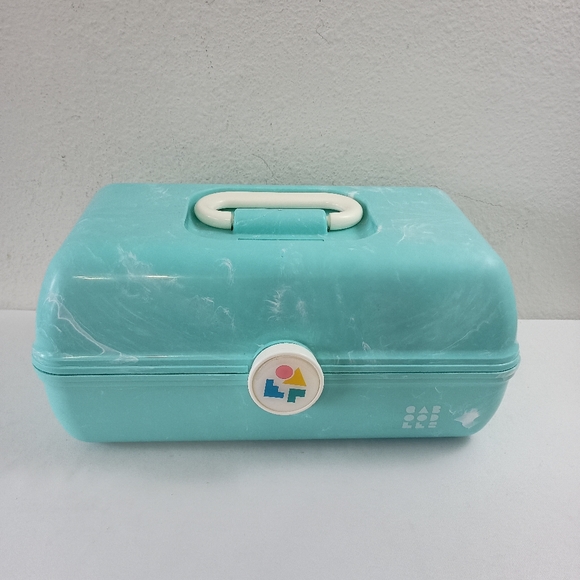 Caboodles Other - Caboodles On-The-Go Girl Retro Case, Sea Foam Marble